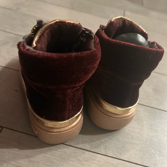 Baby Michael Kors bootie - Picture 2 of 5